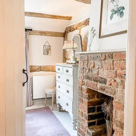 Charlie'S Cottage Ludlow Exterior photo